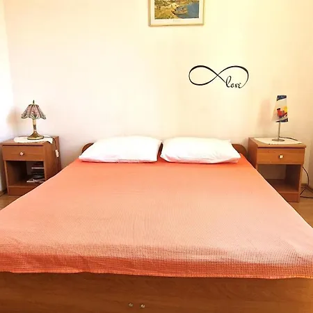 Apartament Hrzina *